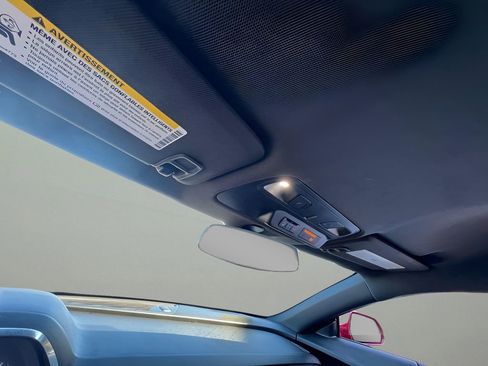 Used 2019 Chevrolet Camaro LT RWD image 12