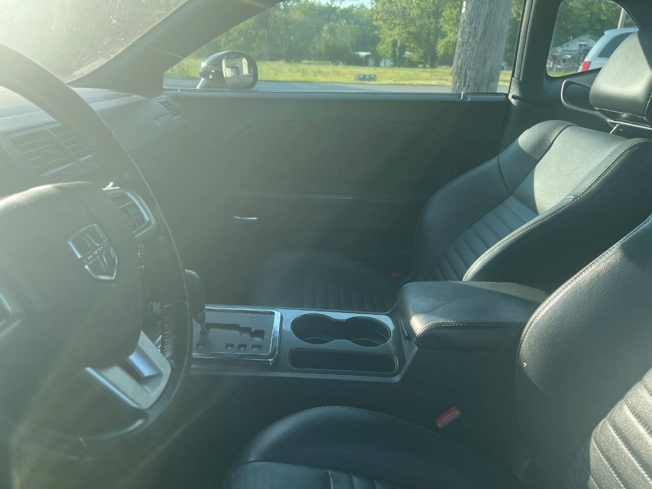 Used 2011 Dodge Challenger RWD image 13