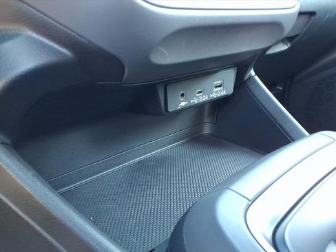 Certified 2024 Subaru Crosstrek 2.0i Premium image 11