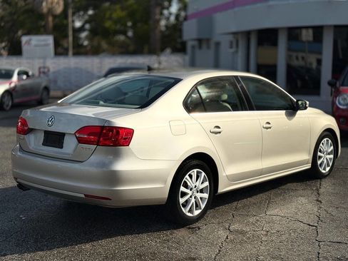 Used 2013 Volkswagen Jetta SE image 9