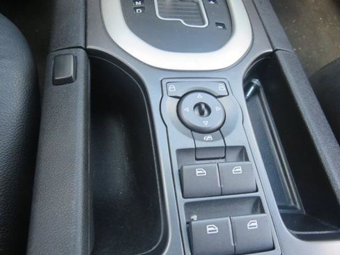Used 2009 Pontiac G8 w/ Premium Package RWD image 14