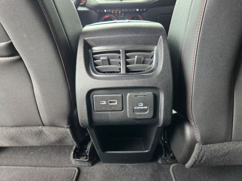 Used 2022 Chevrolet Blazer RS w/ Enhanced Convenience Package FWD image 34