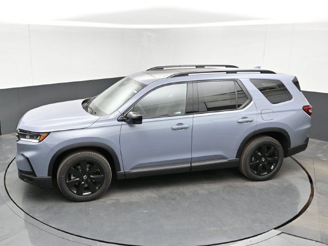 Used 2025 Honda Pilot Black Edition image 38