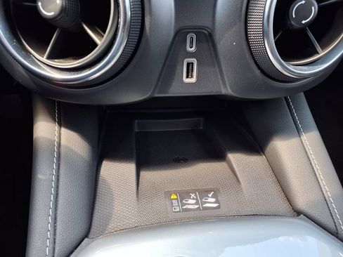 Used 2024 Chevrolet Blazer LT w/ Convenience Package FWD image 31