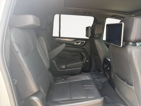 Used 2023 Chevrolet Suburban RST w/ Sport Performance Package AWD/4WD image 13