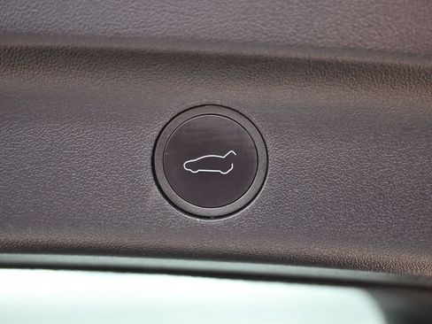 Used 2024 Tesla Model Y Long Range RWD image 15