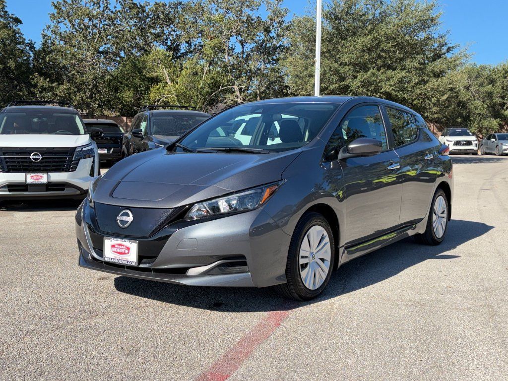 Used 2025 Nissan Leaf S FWD image 7