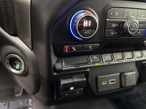 Used 2019 Chevrolet Silverado 1500 LT w/ All-Star Edition image 28