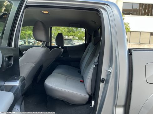 Used 2022 Toyota Tacoma SR5 RWD image 10