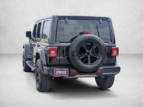 Used 2021 Jeep Wrangler Unlimited Sahara AWD/4WD image 8