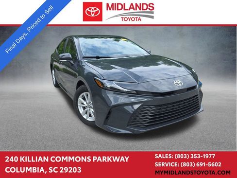 Used 2026 Toyota Camry LE FWD image 1