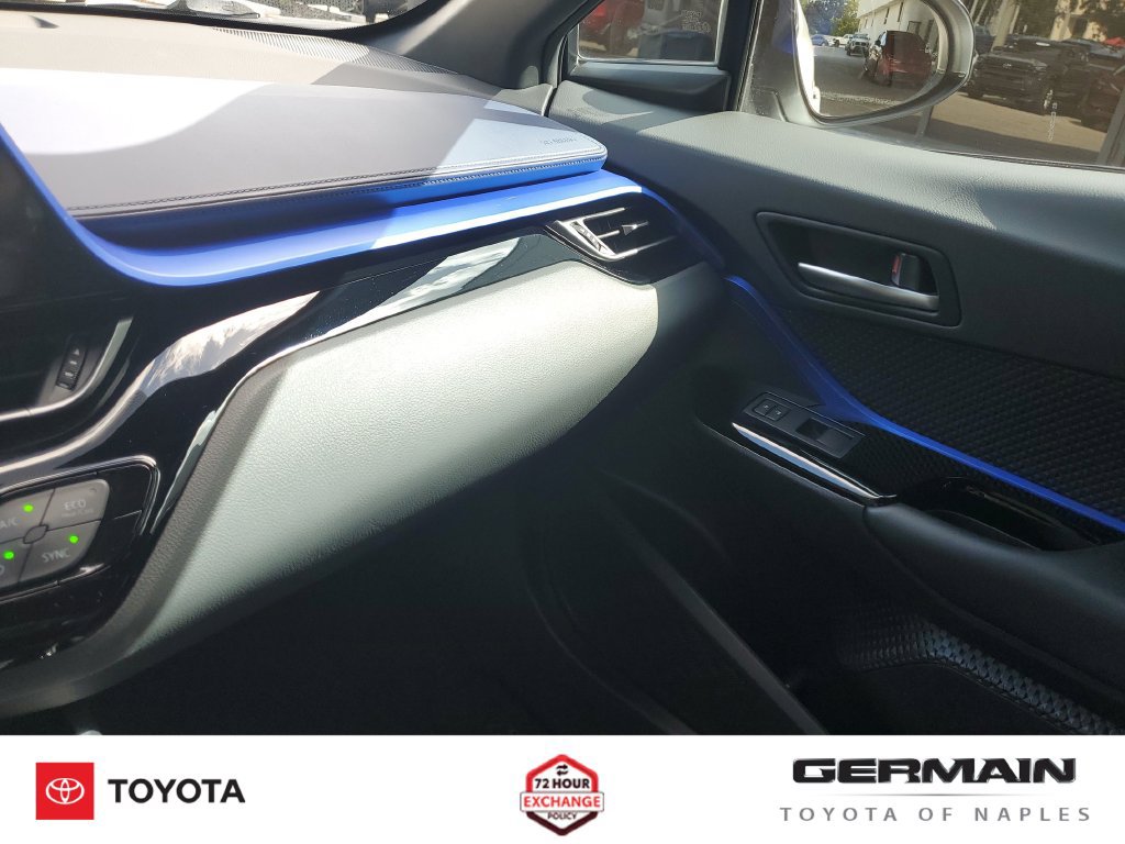 Used 2021 Toyota C-HR XLE FWD image 35