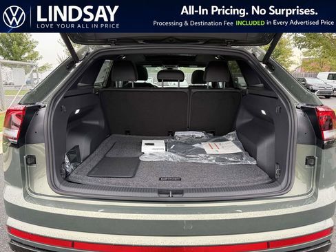 New 2026 Volkswagen Atlas Cross Sport SEL R-Line AWD/4WD image 11