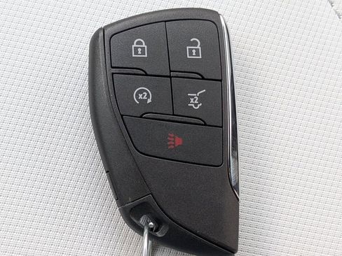 New 2026 Chevrolet Equinox EV LT image 31