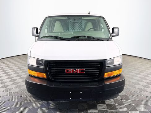 Used 2020 GMC Savana 2500 image 2