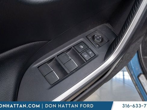 Used 2024 Toyota RAV4 SE image 15