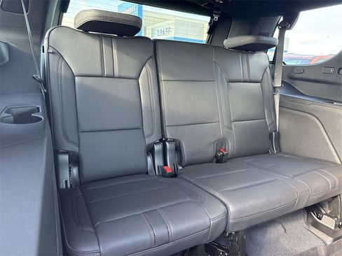 Used 2026 Chevrolet Tahoe RST w/ Comfort Package image 25