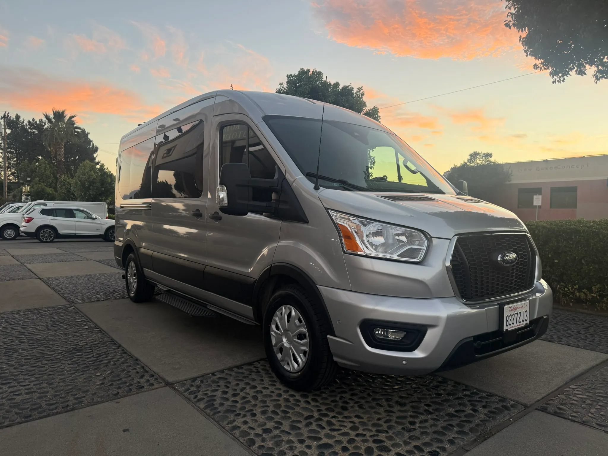 Used 2021 Ford Transit 350 XLT RWD image 8