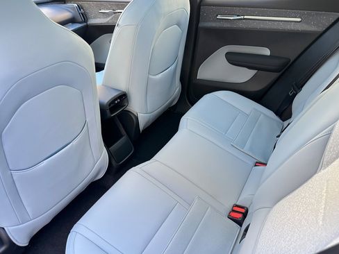 New 2025 Volvo EX30 Ultra w/ Protection Package Premier image 11