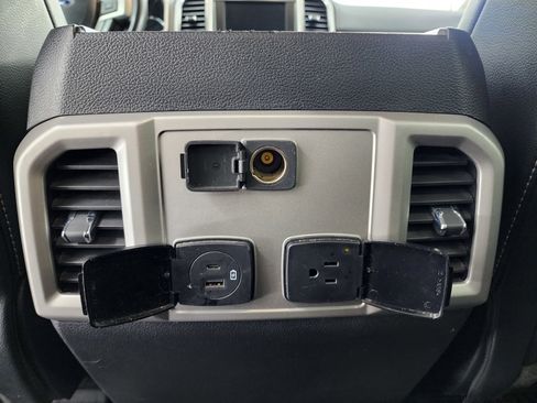 Used 2021 Ford F250 Lariat w/ Lariat Value Package image 41