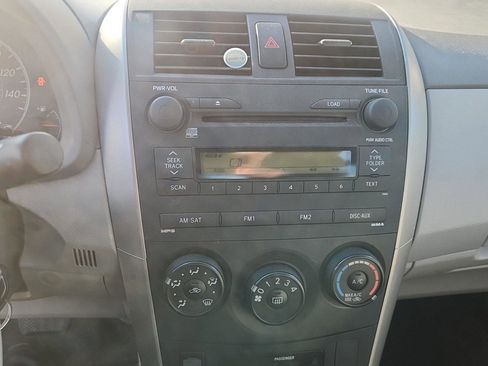 Used 2009 Toyota Corolla LE image 16