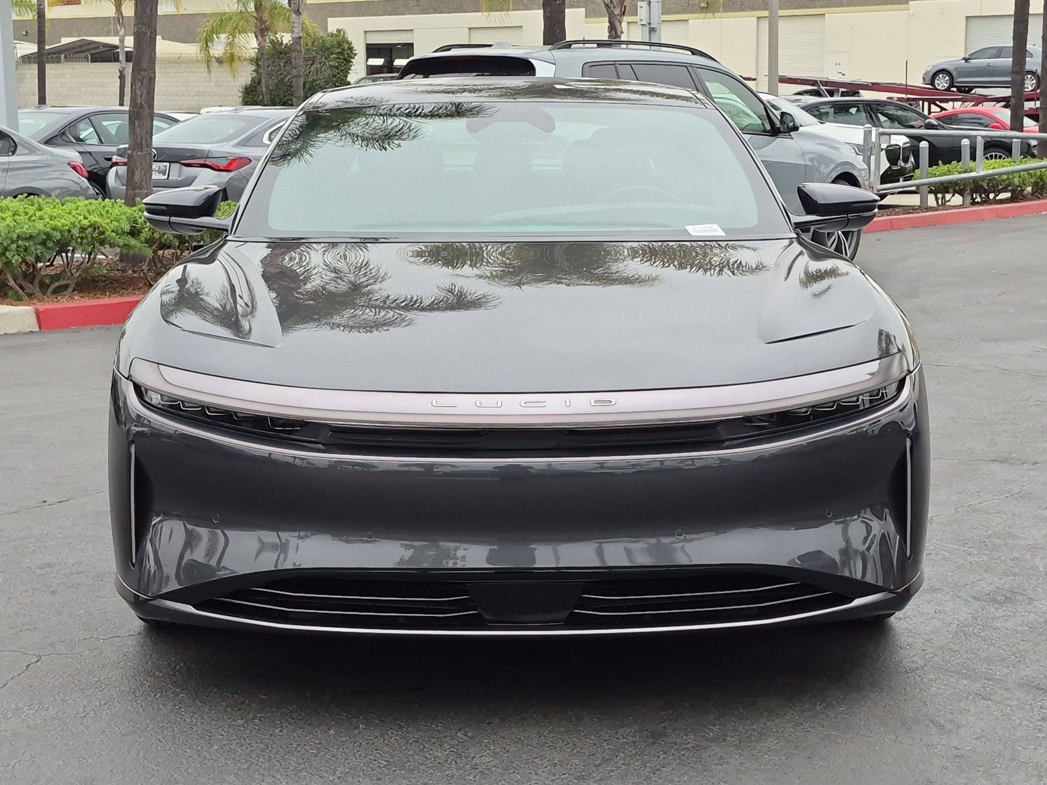 Used 2024 Lucid Air Touring AWD/4WD image 3