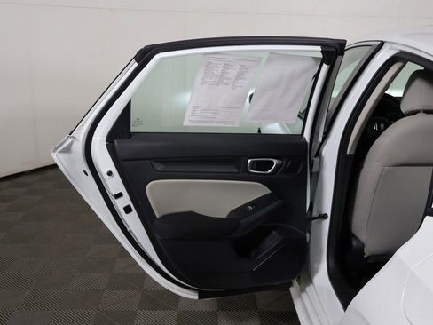 Used 2022 Honda Civic EX image 21