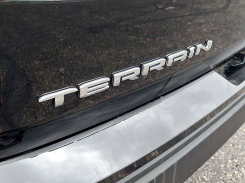 Used 2024 GMC Terrain SLE FWD image 23