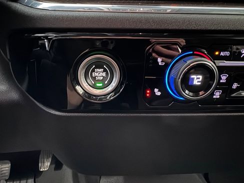 Certified 2024 Chevrolet Silverado 1500 LT image 22