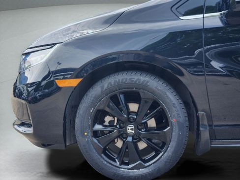 Certified 2024 Honda Odyssey Sport image 10