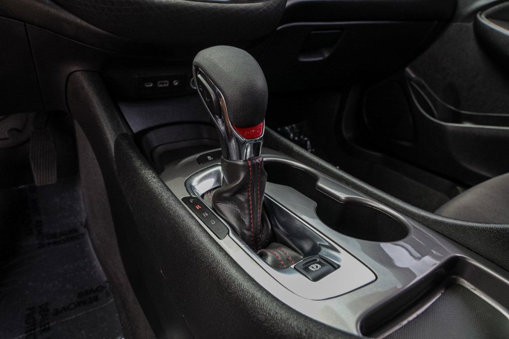 Used 2025 Chevrolet Malibu RS FWD image 31