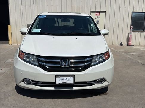 Used 2015 Honda Odyssey Touring Elite image 2