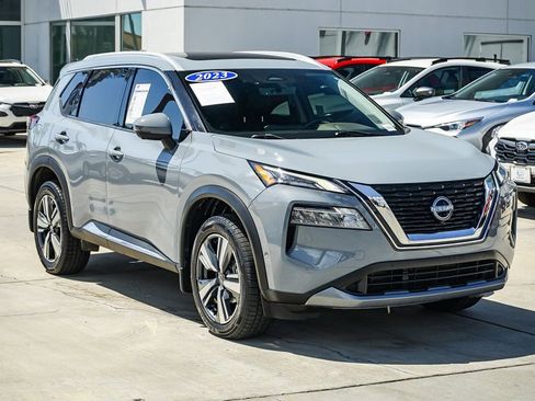Used 2023 Nissan Rogue SL w/ SL Premium Package FWD image 3