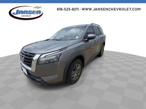 Used 2024 Nissan Pathfinder SV FWD image 4