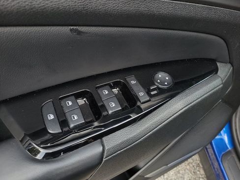 Certified 2023 Kia Sportage EX FWD image 18