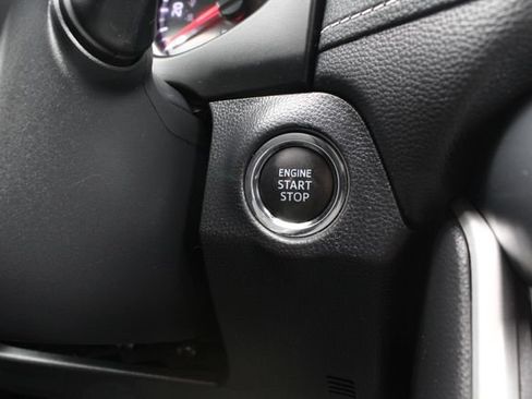 Certified 2022 Toyota RAV4 XLE FWD image 38