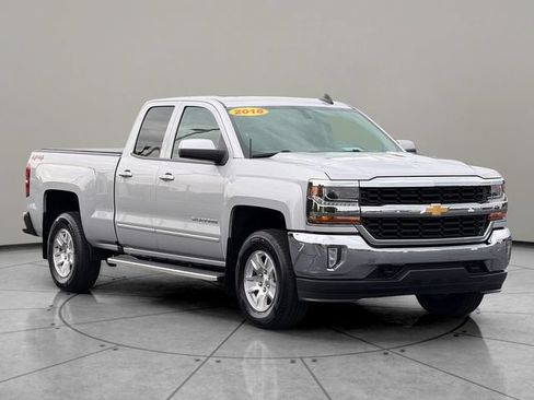 Used 2018 Chevrolet Silverado 1500 LT w/ All Star Edition AWD/4WD image 8