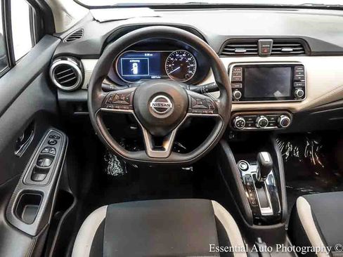 Used 2020 Nissan Versa SV FWD image 13