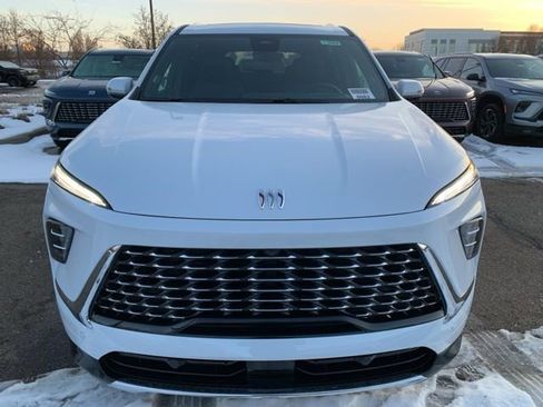 New 2026 Buick Enclave Avenir w/ Super Cruise Package image 9