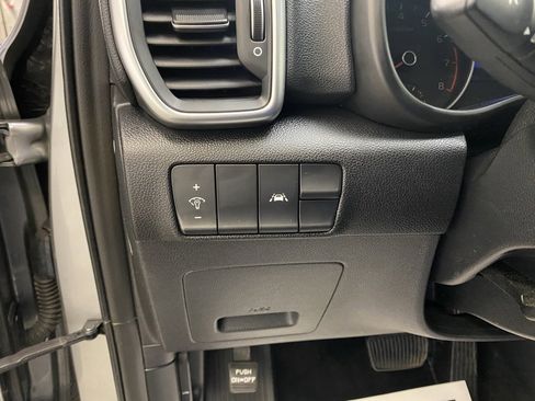 Used 2021 Kia Sportage LX image 28