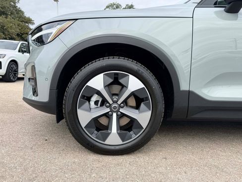 New 2026 Volvo XC40 B5 Plus w/ Protection Package Premier image 9