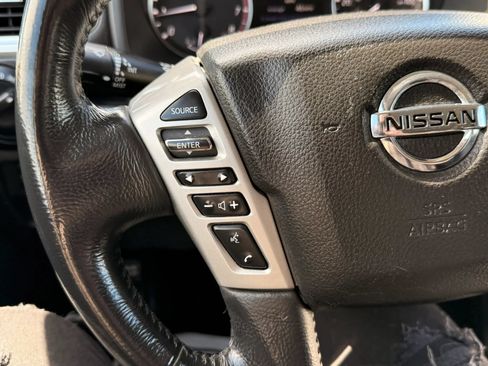 Used 2021 Nissan Titan SV w/ SV Convenience Package AWD/4WD image 26