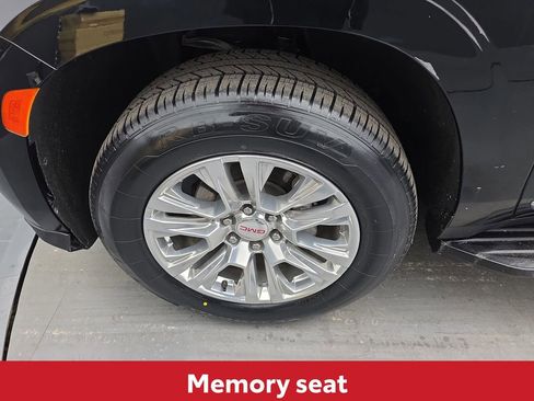 Used 2024 GMC Yukon Denali AWD/4WD image 16