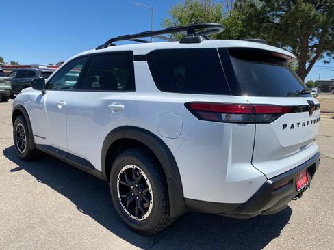 New 2026 Nissan Pathfinder Rock Creek w/ Rock Creek Premium Package AWD/4WD image 3
