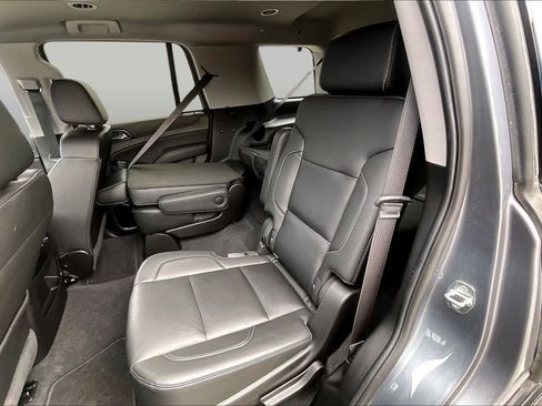 Used 2020 Chevrolet Tahoe LT w/ Luxury Package RWD image 20