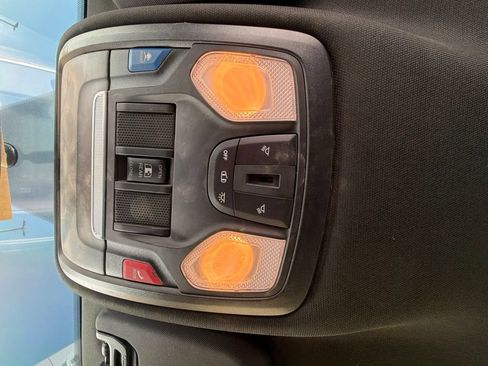 Used 2022 RAM 2500 Tradesman AWD/4WD image 16