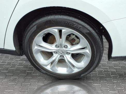 Used 2024 Honda Accord LX image 11