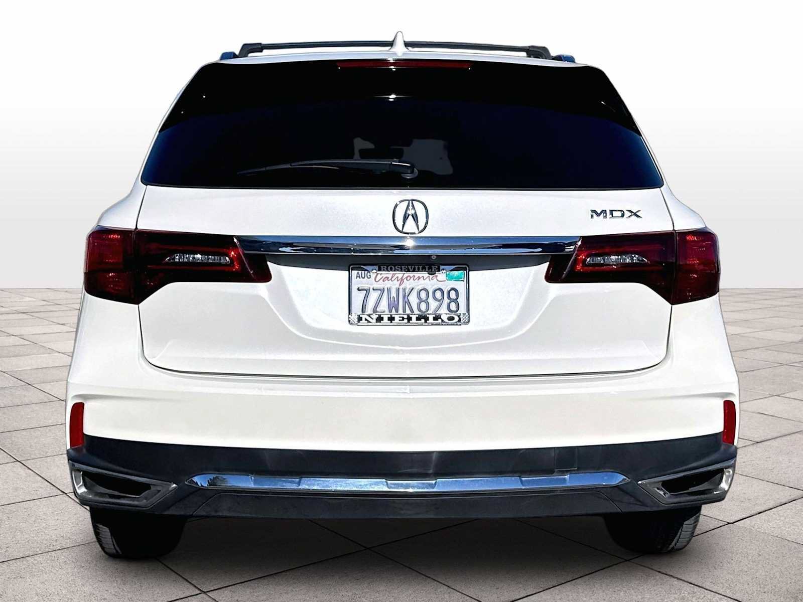 Used 2017 Acura MDX w/ Technology Package FWD image 8