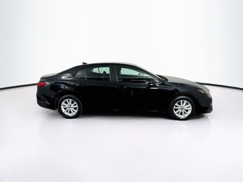 Used 2025 Toyota Camry LE FWD image 6