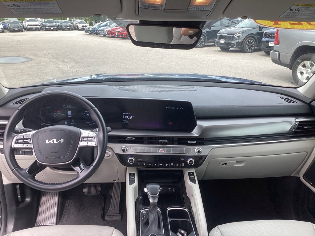 Used 2024 Kia Telluride S AWD/4WD image 17